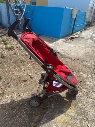 Silla de paseo Quinny roja