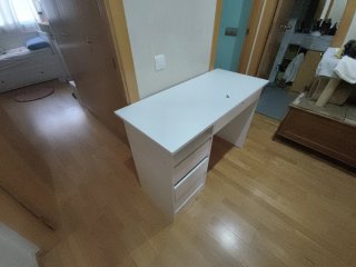 Escritorio Blanco Ikea con Cajonera