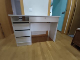 Escritorio Blanco Ikea con Cajonera
