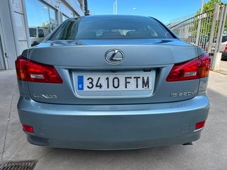Lexus IS220d Sport
