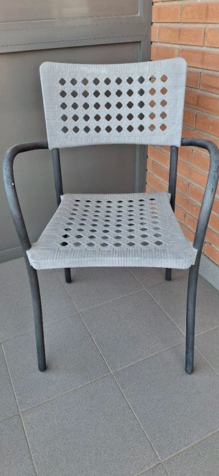 2 sillas de terraza gris