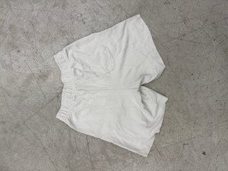 Shorts Bershka chandal blancos