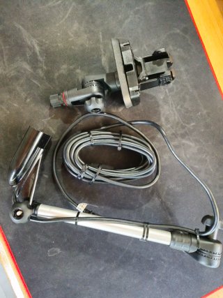Sonda Lowrance Hook 5 Reveal 83/200HDI + PoweryMax