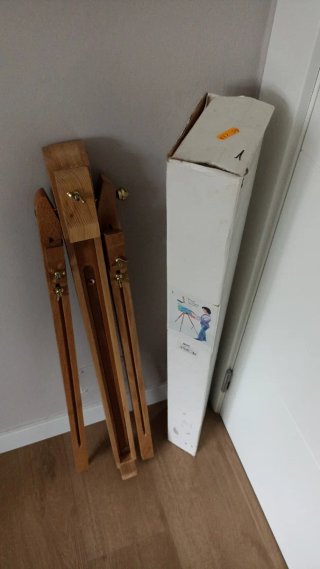 Caballete trípode NUEVO