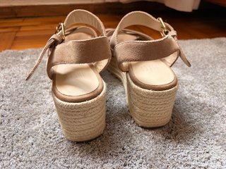 Sandalias cuña piel Green Coast