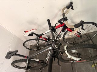Bicicletas Trek y Mondraker