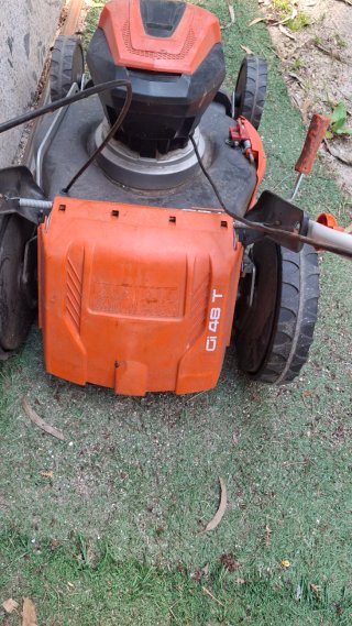 Cortacesped de bateria oleomac