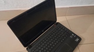 Ordenador portátil HP negro