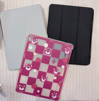 iPad Pro 11 2018 256GB con 3 fundas