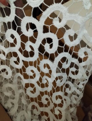 Merletto a nastro o pizzo Cantù a nastrino