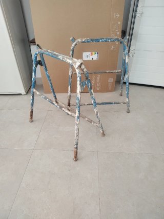 Caballetes metálicos muy sólidos