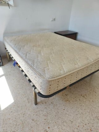 Colchón 180x135 y somier láminas