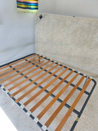Colchón 180x135 y somier láminas