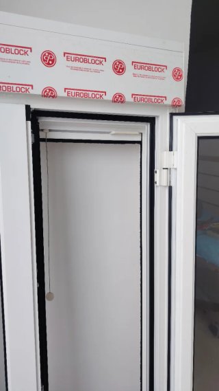2 Ventanas Climalit Oscilobatientes con persiana