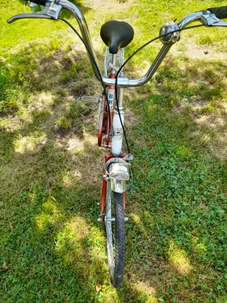 Bicicleta BH plegable roja
