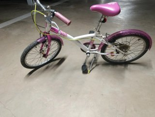 Bicicleta 20". Vendo las dos por 30 euros