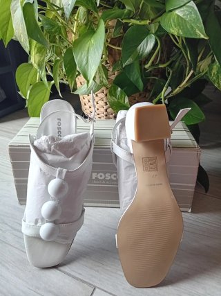 Sandalias Fosco Blancas con Bolas