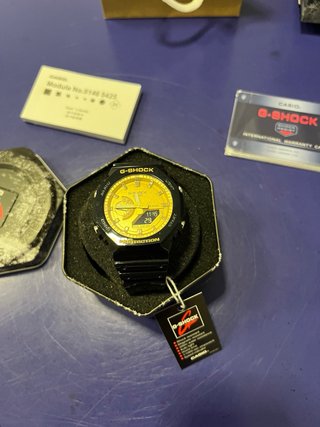 Reloj Casio G-Shock GA-2100 Negro/Dorado