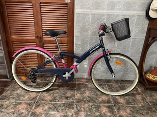 Bicicleta infantil Btwin azul y rosa