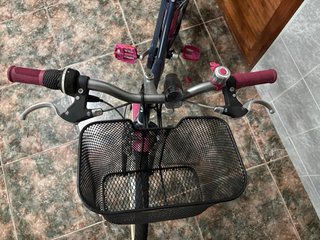 Bicicleta infantil Btwin azul y rosa