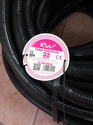 Tubo corrugado flexible 32mm unos 40 metros