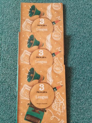 Libros de lengua de 3° de primaria.