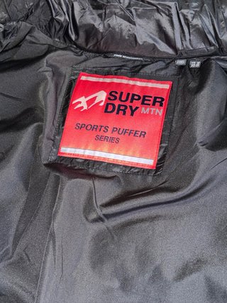 Plumas Superdry