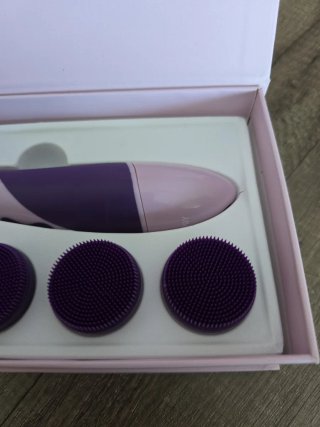 Limpiador Facial Eléctrico Rosa y Morado
