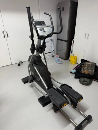 Bicicleta Elíptica BH Fitness