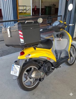 Piaggio Liberty Amarilla