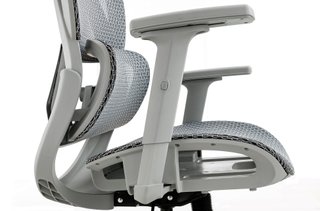 Silla de oficina ergonómica gris