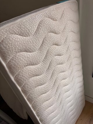 Cuna IKEA Sniglar Beige y colchón ortopédico