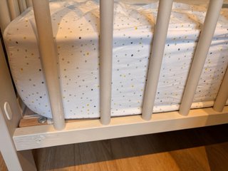 Cuna IKEA Sniglar Beige y colchón ortopédico
