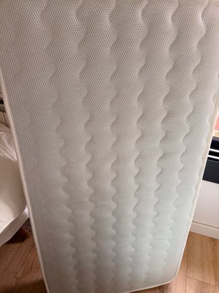 Cuna IKEA Sniglar Beige y colchón ortopédico