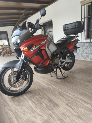 Moto Honda Varadero 1000cc Naranja/Gris
