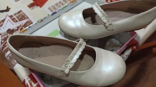 Zapatos de fiesta beige/dorados talla 36