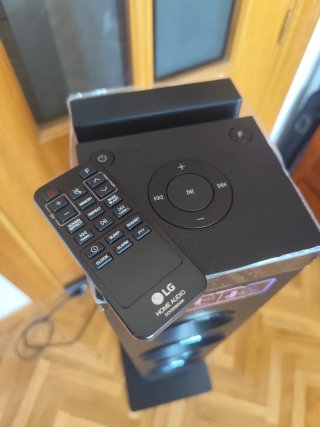 Torre de Sonido LG 100W Bluetooth