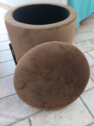 Pouf contenitore Beliani marrone in velluto