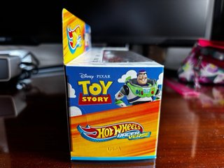 Hot Wheels Racer Verse Toy Story Pack 4 Coches