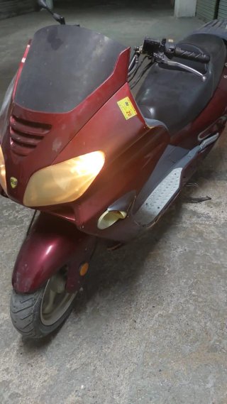 Moto Scooter 250 jonway - Parada 4 años