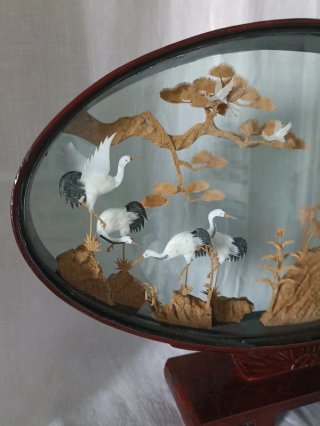 Gran diorama vintage,asiático con grullas y pagoda