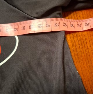 2 Camisetas V-Neck