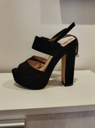 Zapatos de tacón negros plataforma