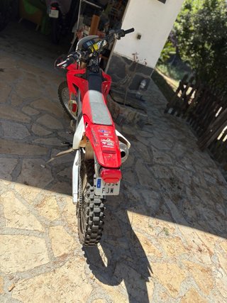 Honda CRF250X 2006 Roja y Blanca. Version Enduro