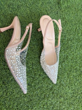 Zapatos Primark Talla 39 Beige y Plateados.