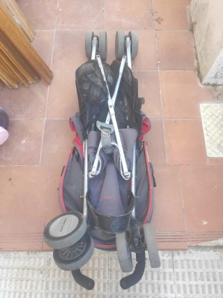 Silla de paseo Maclaren roja y gris