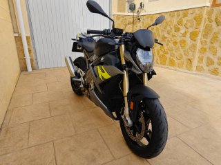 BMW S 1000 R garantia oficial 3.800 km