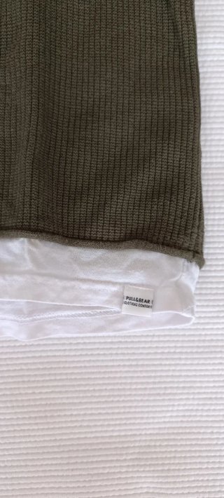 Jersey Pull and Bear verde militar talla L pequeña