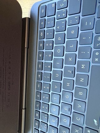 Teclado Apple iPad A16