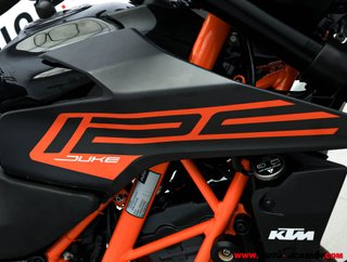 KTM 125 DUKE -APTA B Y A1-